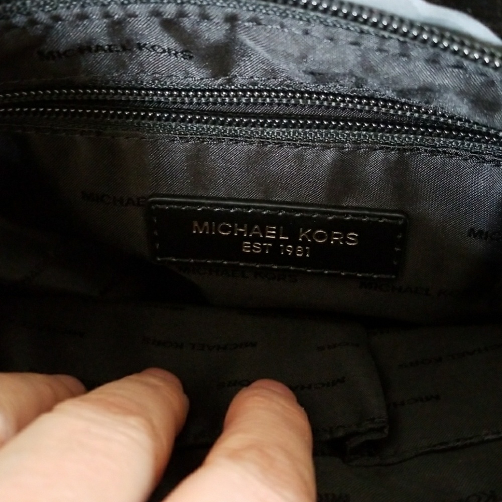Michael Kors Kent Mens Camo Nylon Crossbody bag - Picture 5 of 7
